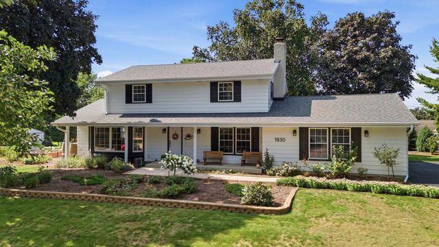 1930 Sunnyside DRIVE, Waukesha, WI 53186