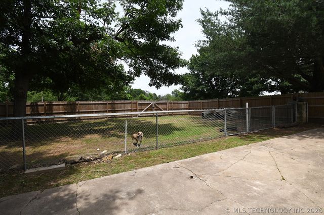 1508 N 3rd Avenue, Warner, OK 74469