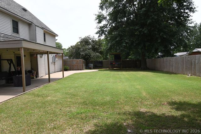 1508 N 3rd Avenue, Warner, OK 74469