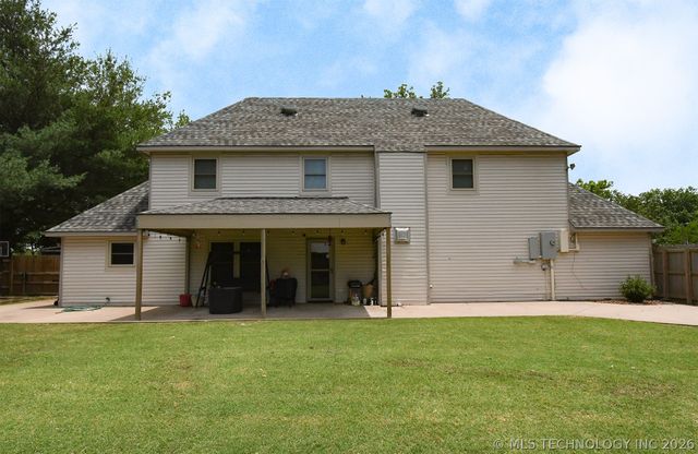 1508 N 3rd Avenue, Warner, OK 74469