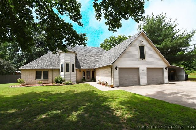 1508 N 3rd Avenue, Warner, OK 74469