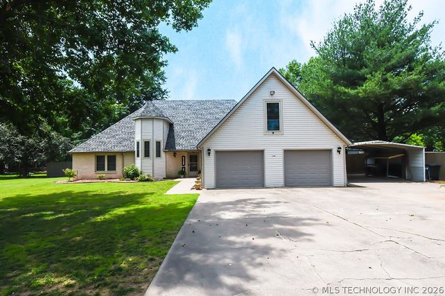 1508 N 3rd Avenue, Warner, OK 74469