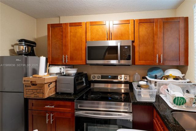 17211 SW 12th St, Pembroke Pines, FL 33029