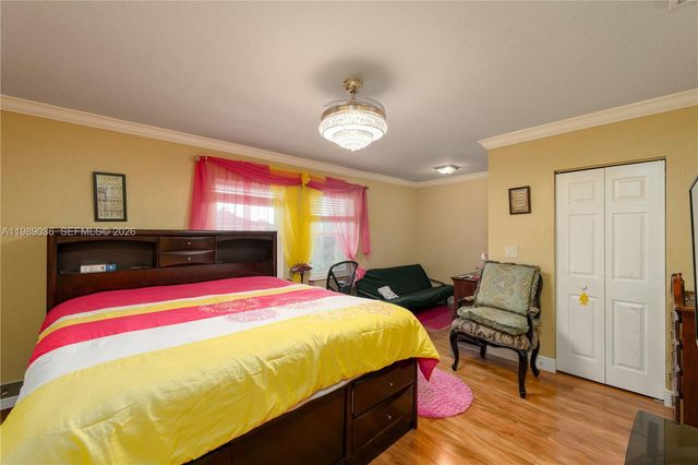 17211 SW 12th St, Pembroke Pines, FL 33029