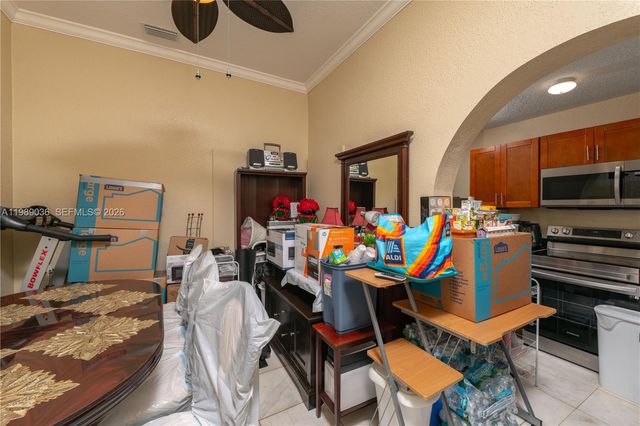 17211 SW 12th St, Pembroke Pines, FL 33029