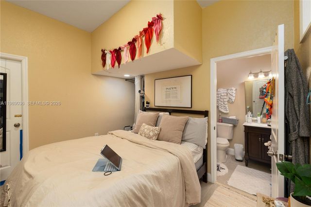 17211 SW 12th St, Pembroke Pines, FL 33029