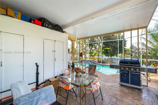 17211 SW 12th St, Pembroke Pines, FL 33029