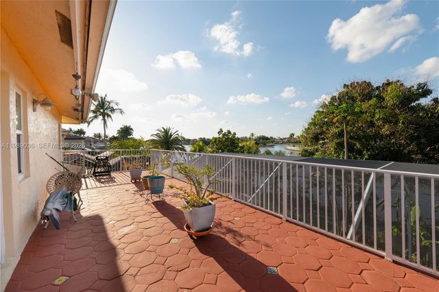 17211 SW 12th St, Pembroke Pines, FL 33029