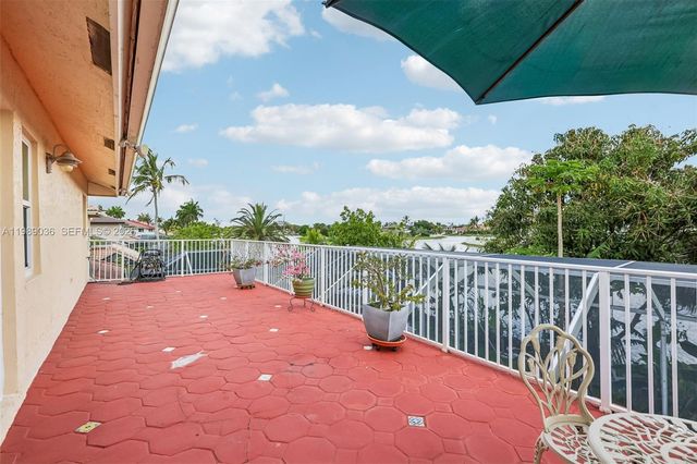 17211 SW 12th St, Pembroke Pines, FL 33029