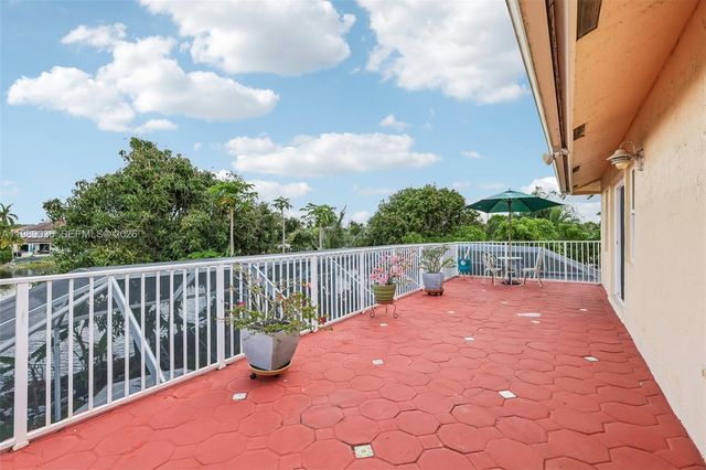 17211 SW 12th St, Pembroke Pines, FL 33029