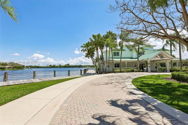 17211 SW 12th St, Pembroke Pines, FL 33029