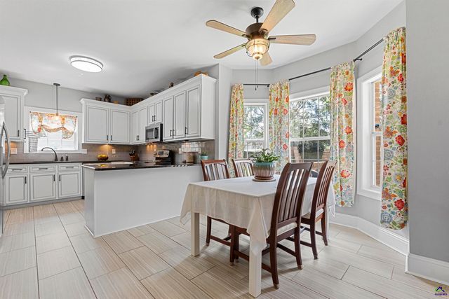 102 White Columns Drive, Kathleen, GA 31047