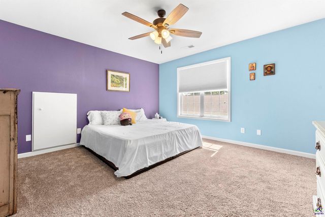 102 White Columns Drive, Kathleen, GA 31047