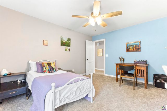 102 White Columns Drive, Kathleen, GA 31047