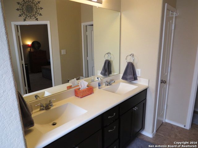 141 BUCKSKIN WAY, Cibolo, TX 78108