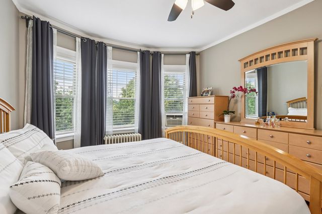 6203 N Oakley Street 3, Chicago, IL 60659