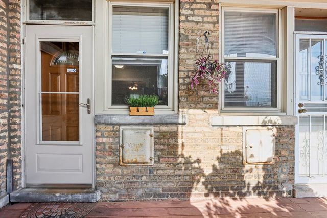 6203 N Oakley Street 3, Chicago, IL 60659