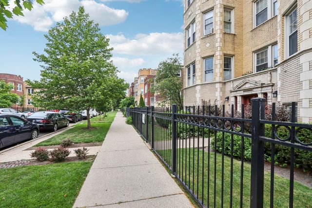 6203 N Oakley Street 3, Chicago, IL 60659