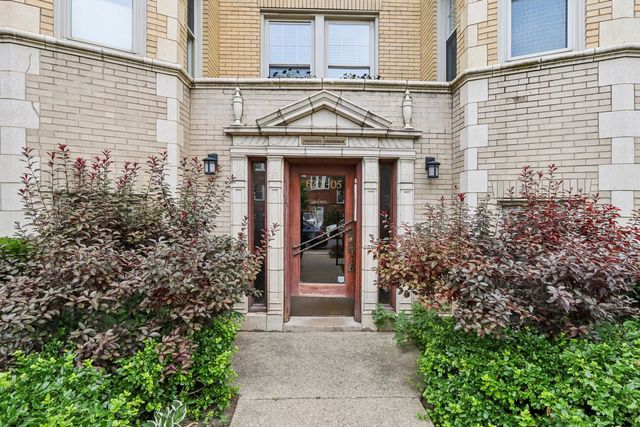 6203 N Oakley Street 3, Chicago, IL 60659