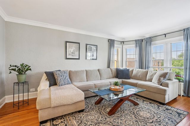 6203 N Oakley Street 3, Chicago, IL 60659