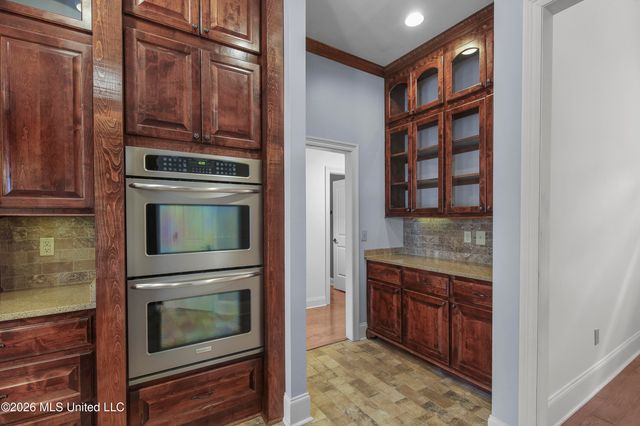 151 Lakeshire Parkway, Canton, MS 39046