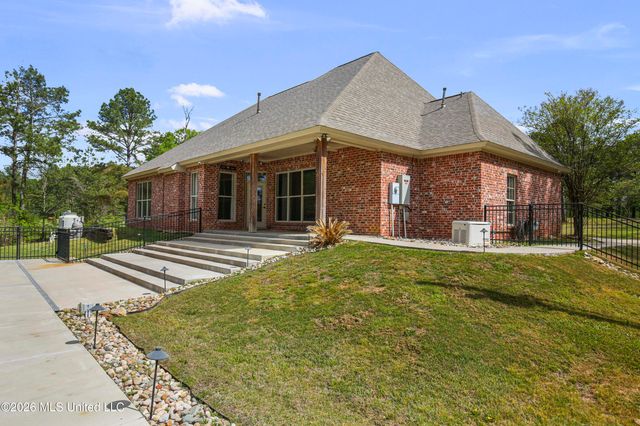 151 Lakeshire Parkway, Canton, MS 39046