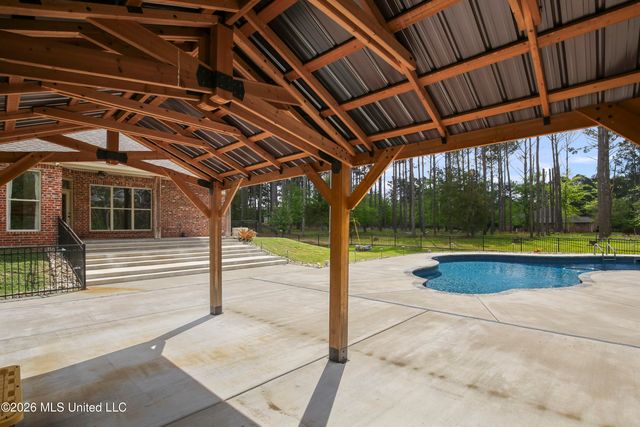 151 Lakeshire Parkway, Canton, MS 39046