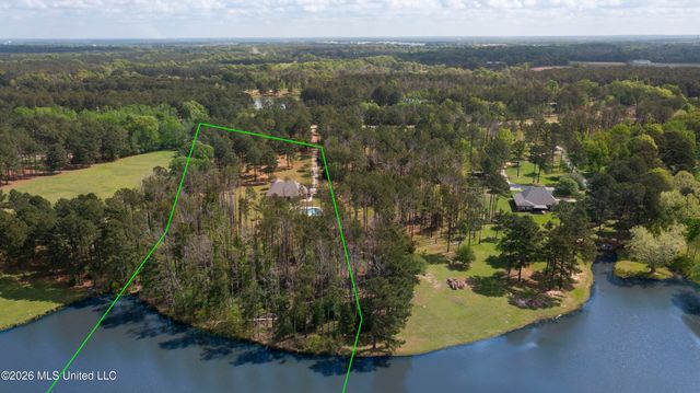 151 Lakeshire Parkway, Canton, MS 39046