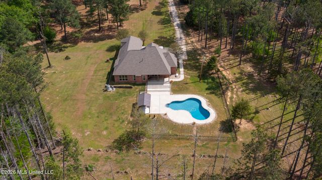 151 Lakeshire Parkway, Canton, MS 39046
