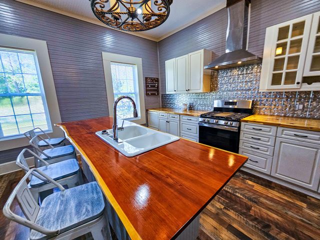 898 Bachelor Hill Road, Walterboro, SC 29488