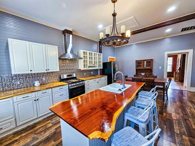 898 Bachelor Hill Road, Walterboro, SC 29488