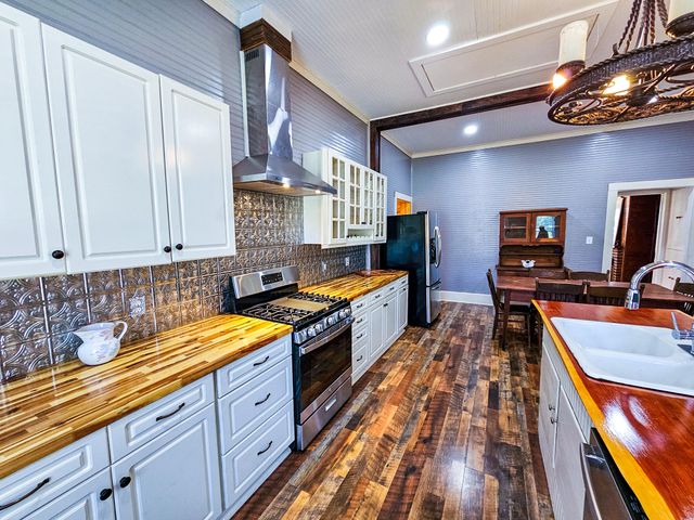 898 Bachelor Hill Road, Walterboro, SC 29488