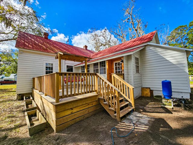 898 Bachelor Hill Road, Walterboro, SC 29488