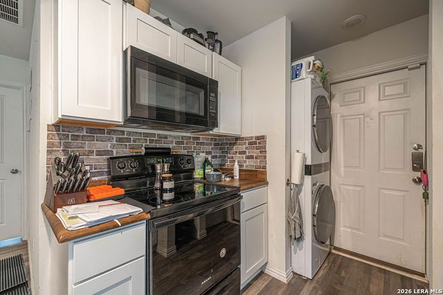 229 VIRGINIA ST, Pleasanton, TX 78064