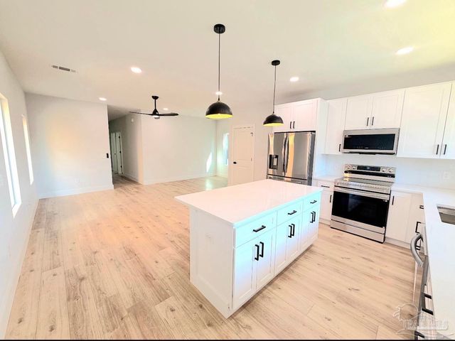 309 N Pace Blvd b, Pensacola, FL 32505