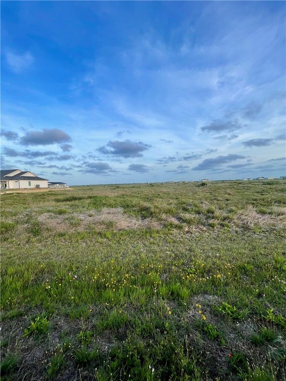 124 Dockside Dr, Rockport, TX 78382 — exterior
