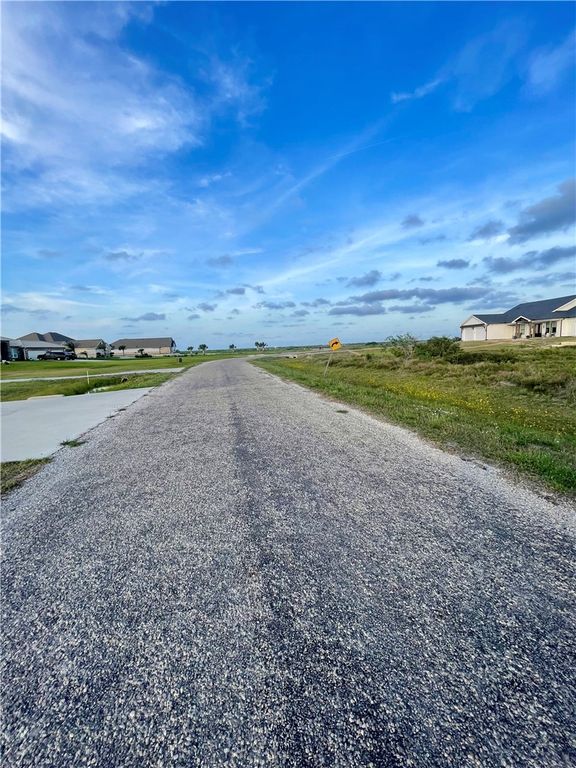 124 Dockside Dr, Rockport, TX 78382 — photo 3