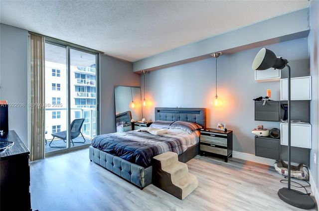 5077 NW 7th St 1216, Miami, FL 33126