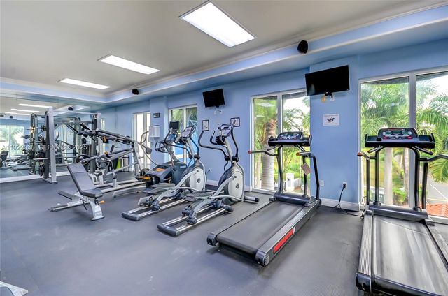 5077 NW 7th St 1216, Miami, FL 33126