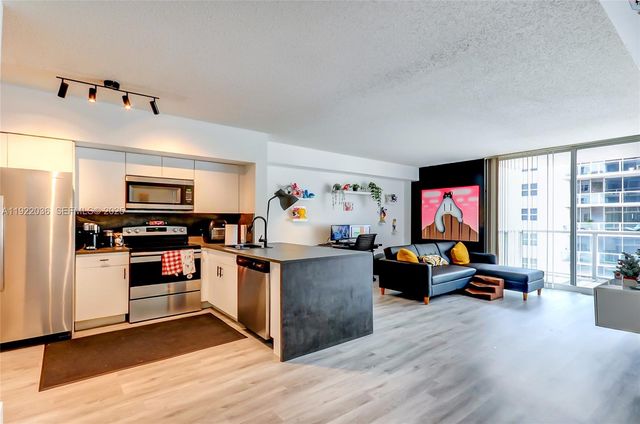 5077 NW 7th St 1216, Miami, FL 33126