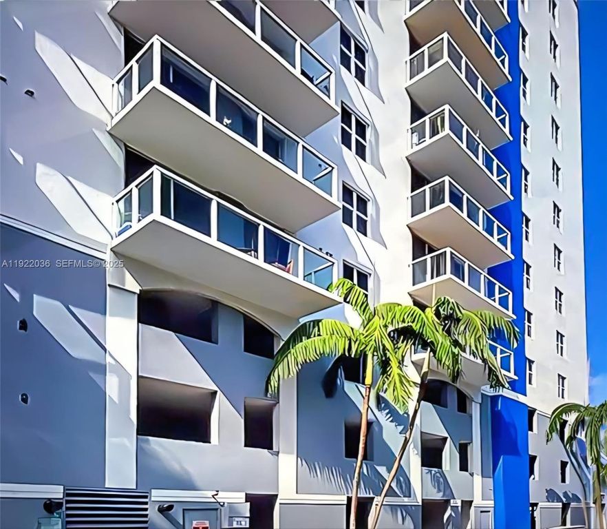 5077 NW 7th St 1216, Miami, FL 33126