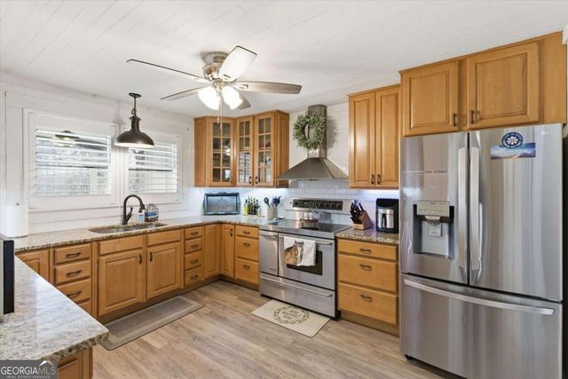 35 Saddleback Farms Drive, Newnan, GA 30263