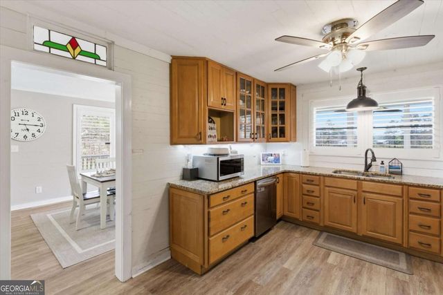 35 Saddleback Farms Drive, Newnan, GA 30263