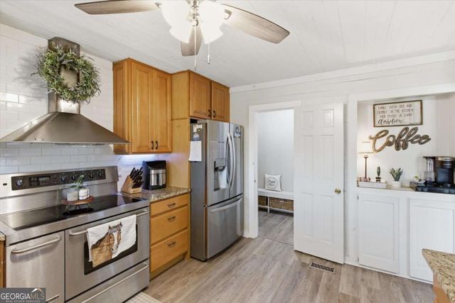 35 Saddleback Farms Drive, Newnan, GA 30263