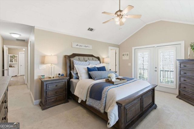 35 Saddleback Farms Drive, Newnan, GA 30263