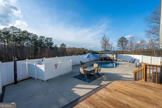 35 Saddleback Farms Drive, Newnan, GA 30263