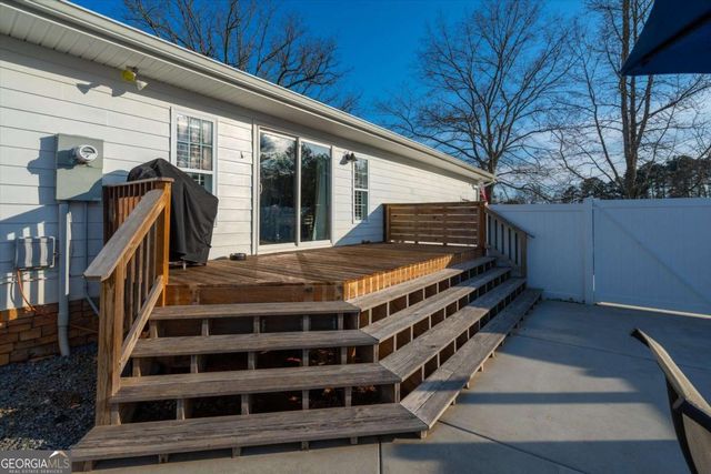 35 Saddleback Farms Drive, Newnan, GA 30263