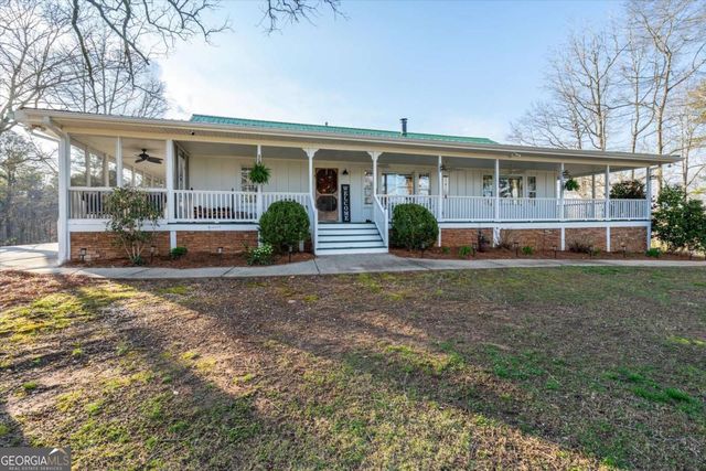 35 Saddleback Farms Drive, Newnan, GA 30263