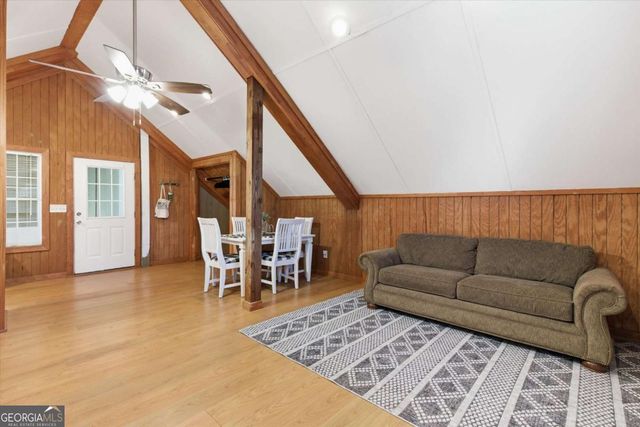 35 Saddleback Farms Drive, Newnan, GA 30263