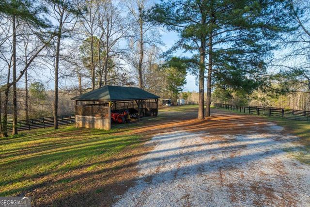 35 Saddleback Farms Drive, Newnan, GA 30263